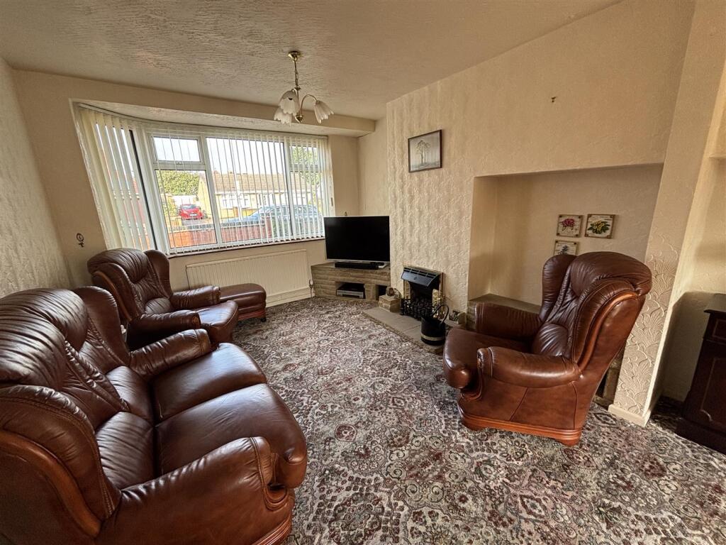 Triumph Road, Glenfield, Leicester photo 3