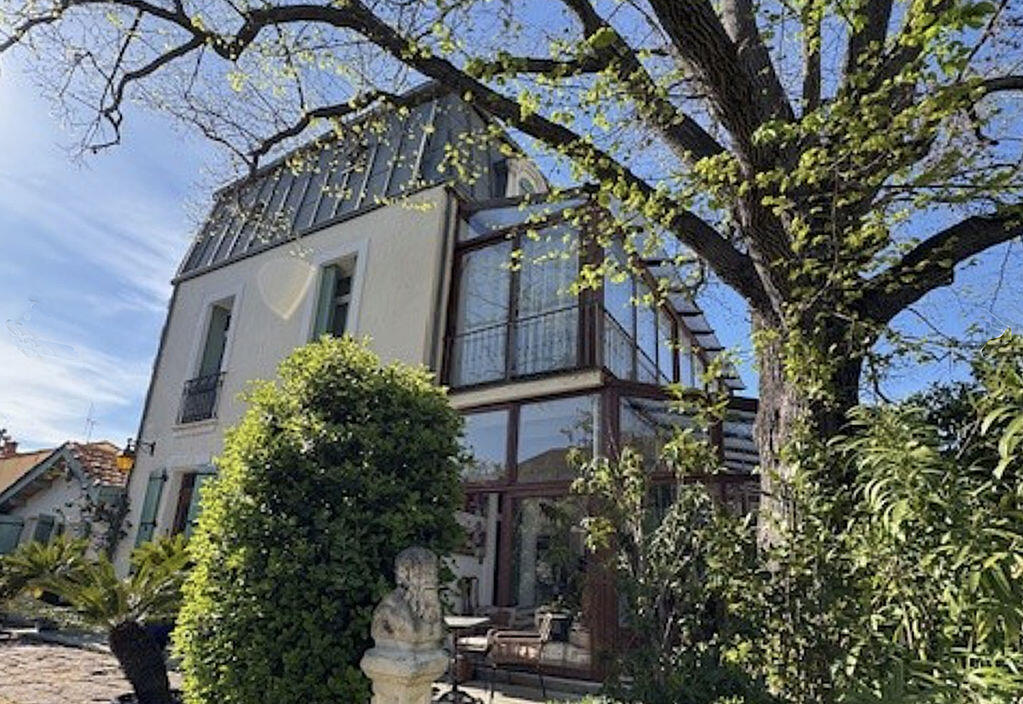 Main image of property: Late 19th-Century Townhouse with B&B and Garden, Beziers, Herault, Languedoc-Roussillon