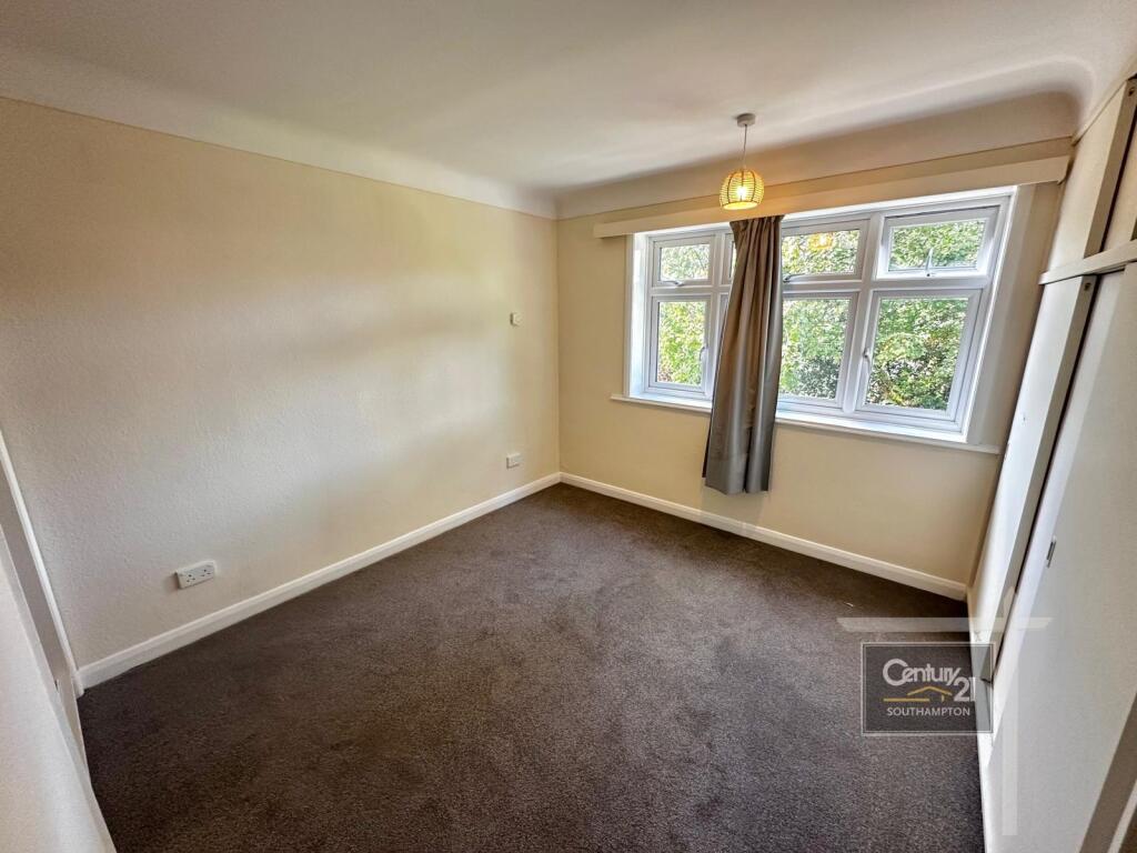 Apartment in Southampton - View 5