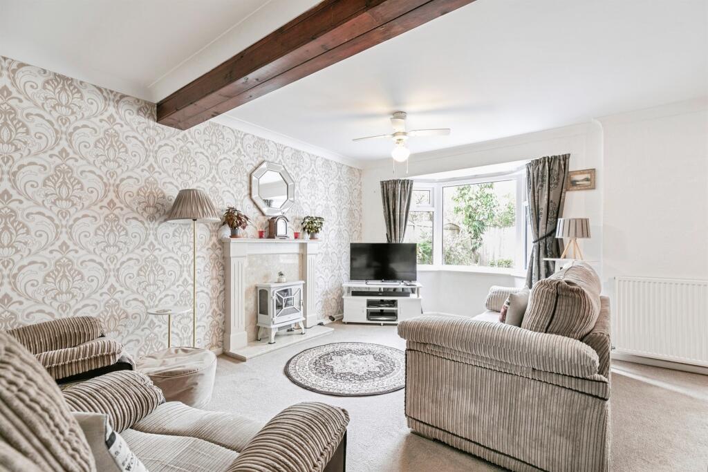 House in Wakefield, Crigglestone - View 3