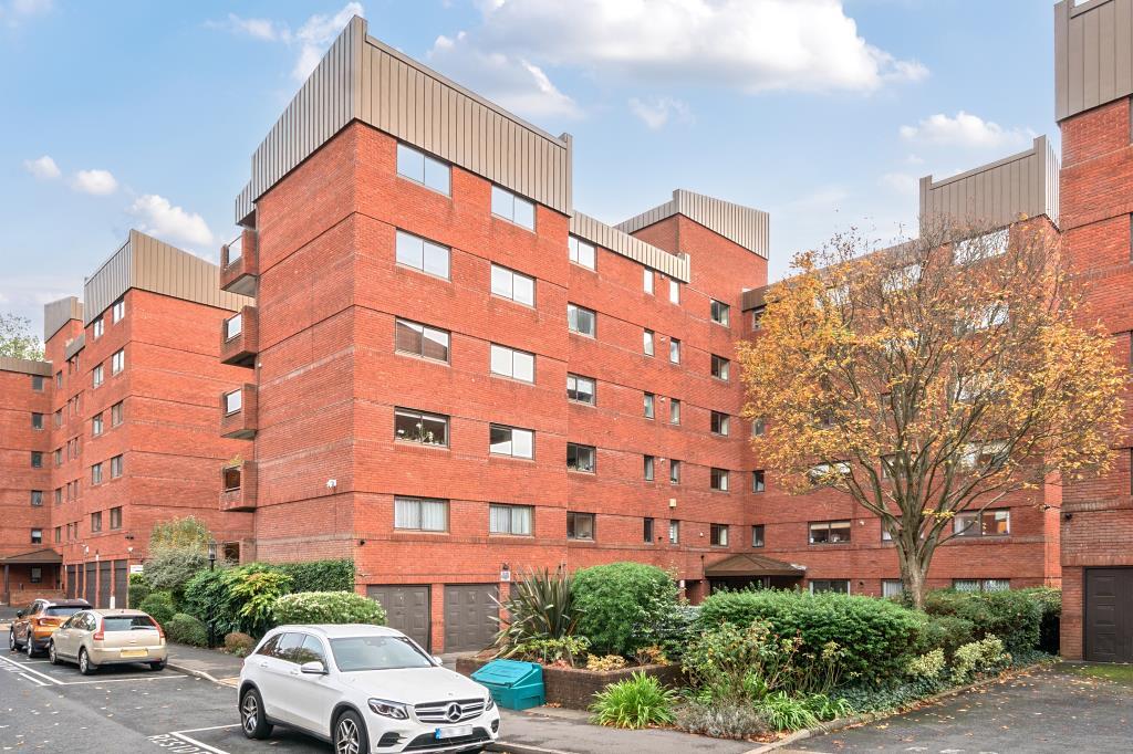 Main image of property: Spencer Close, Finchley, N3