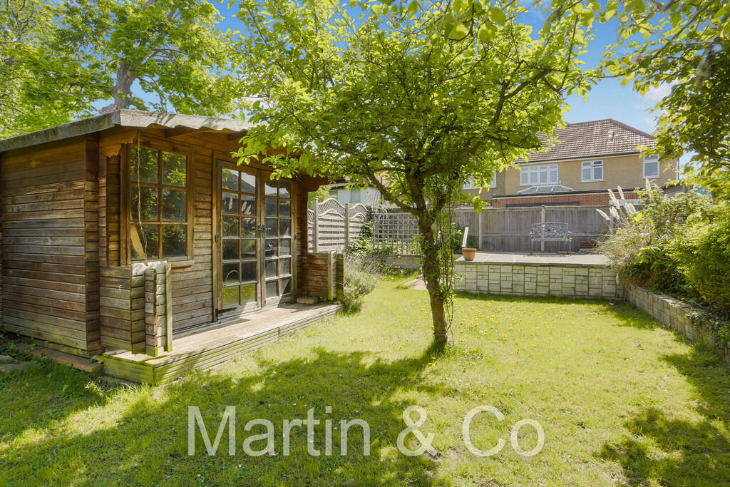 House in Sutton - View 4