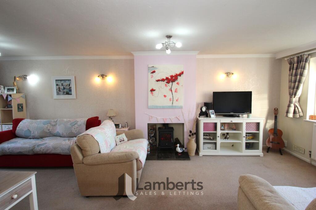 Additional image 6 of Wychwood Drive, Hunt End, B97
