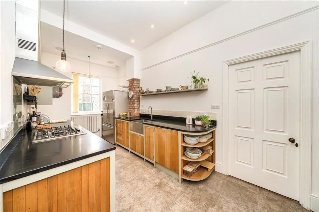 Apartment in London, Greenwich Town Centre, East Greenwich - View 5
