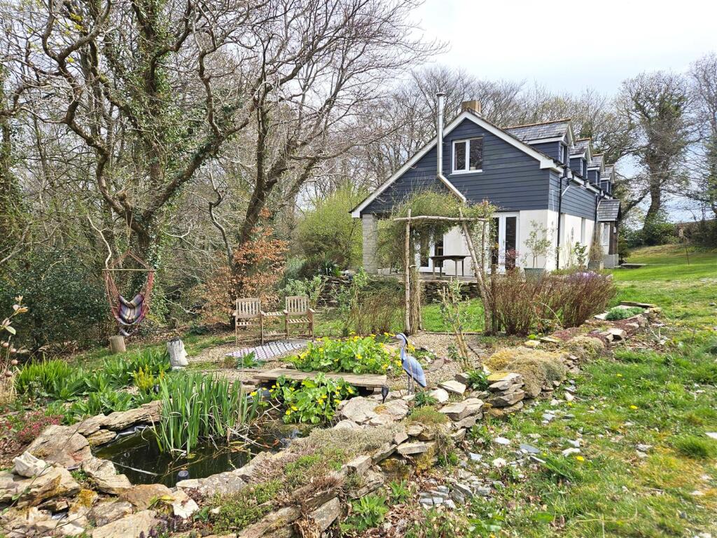 Main image of property: With 5 Acres, Albaston, Gunnislake