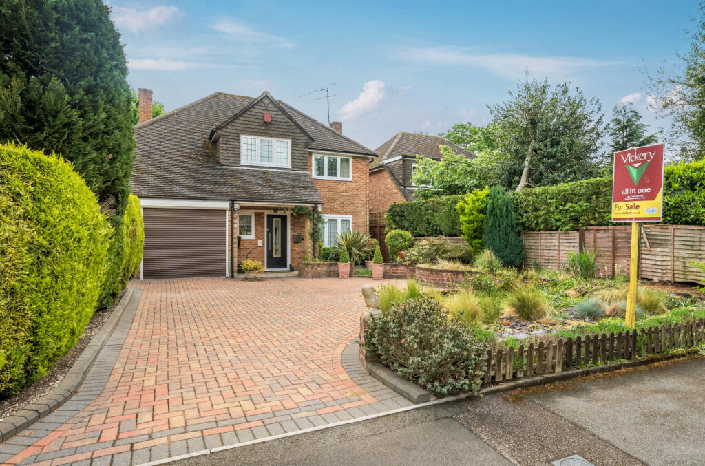 Main image of property: Guildford Road, Fleet, Hampshire, GU51
