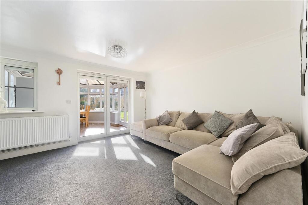 House in Tadworth, Burgh Heath - View 5