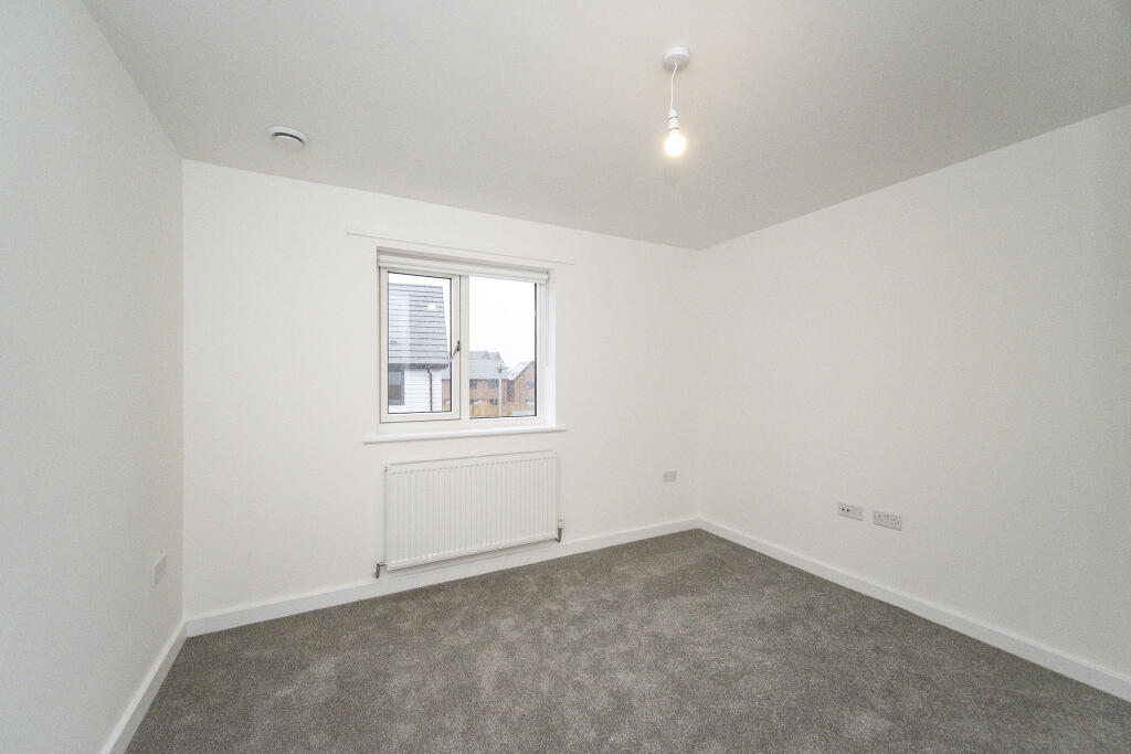 Apartment in Reading - View 4