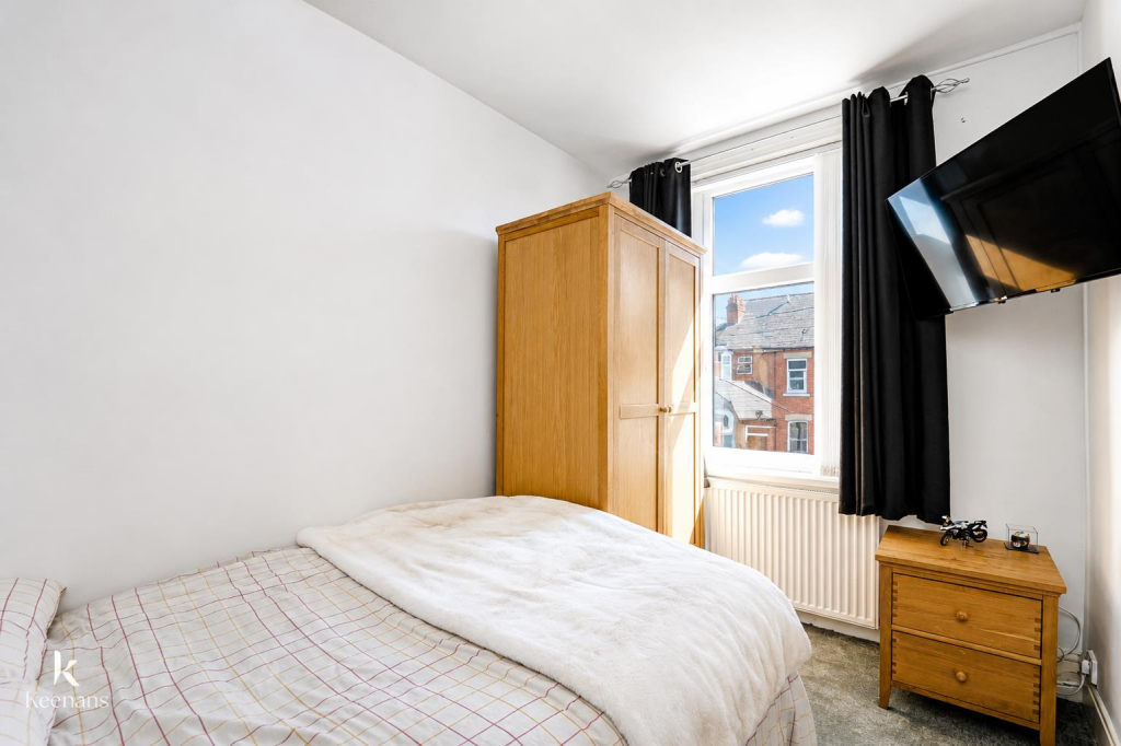 House in Hyndburn, Milnshaw - More
