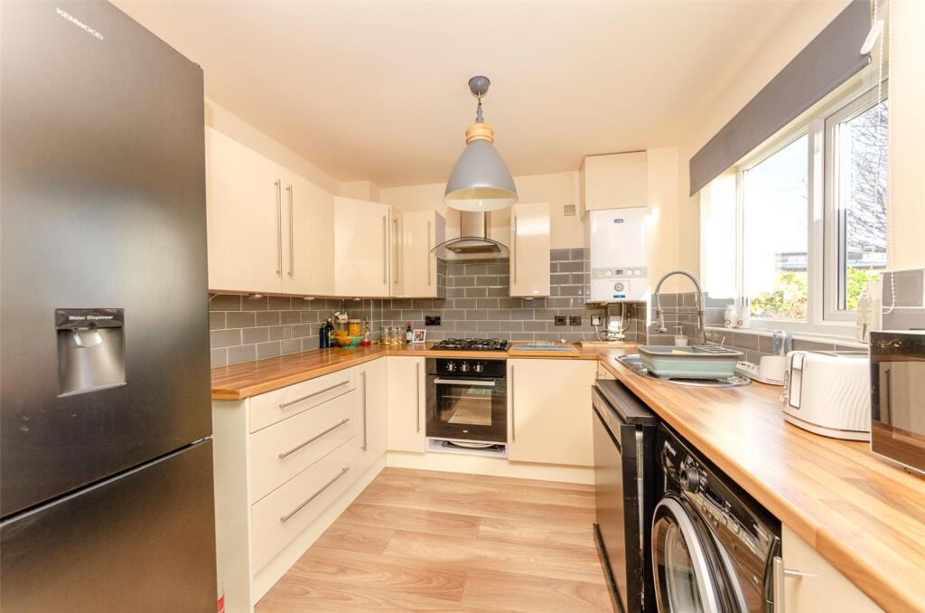 Riviere Avenue, Llandudno, Conwy, LL30 photo 2