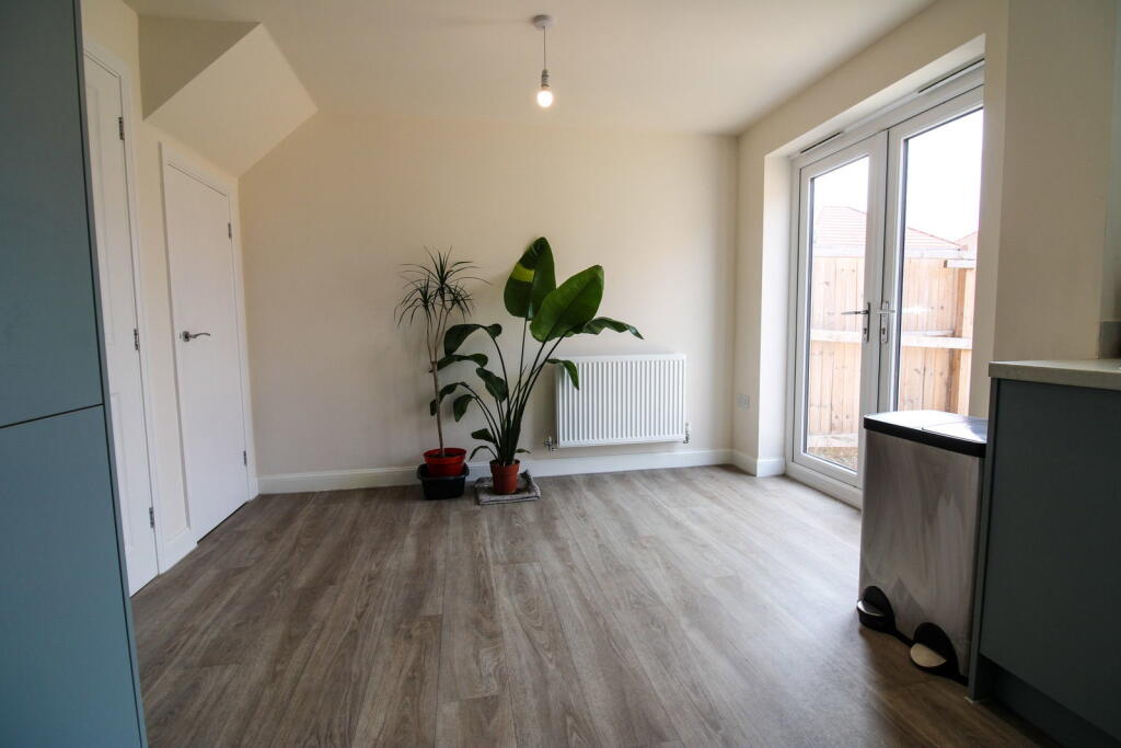 House in Doncaster - View 4