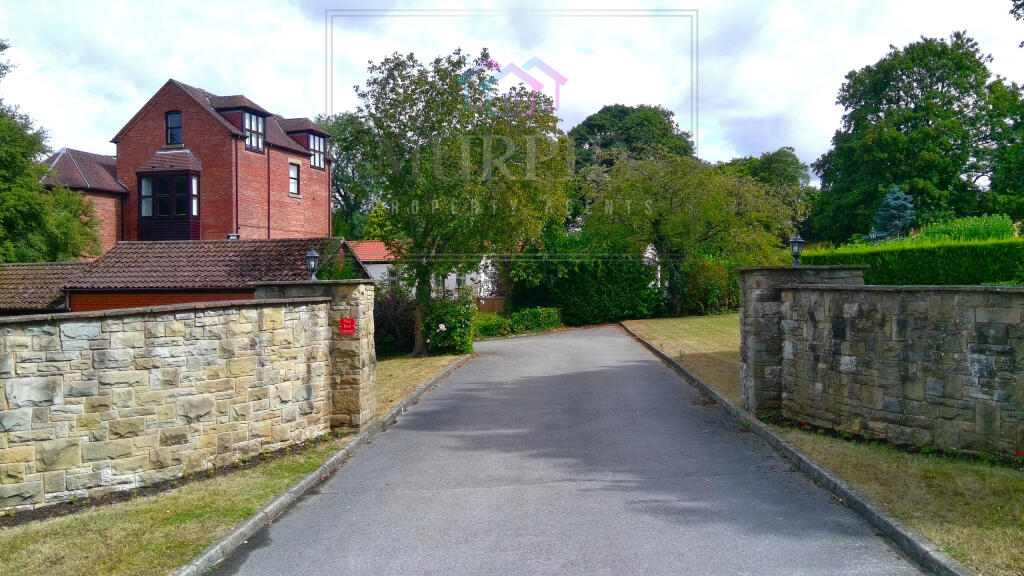 Apartment in Wakefield - View 4