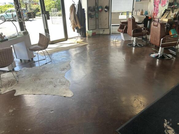 Photo 3