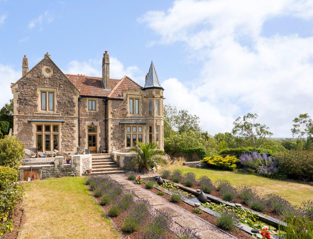 Hill View Road, Loxton, BS26