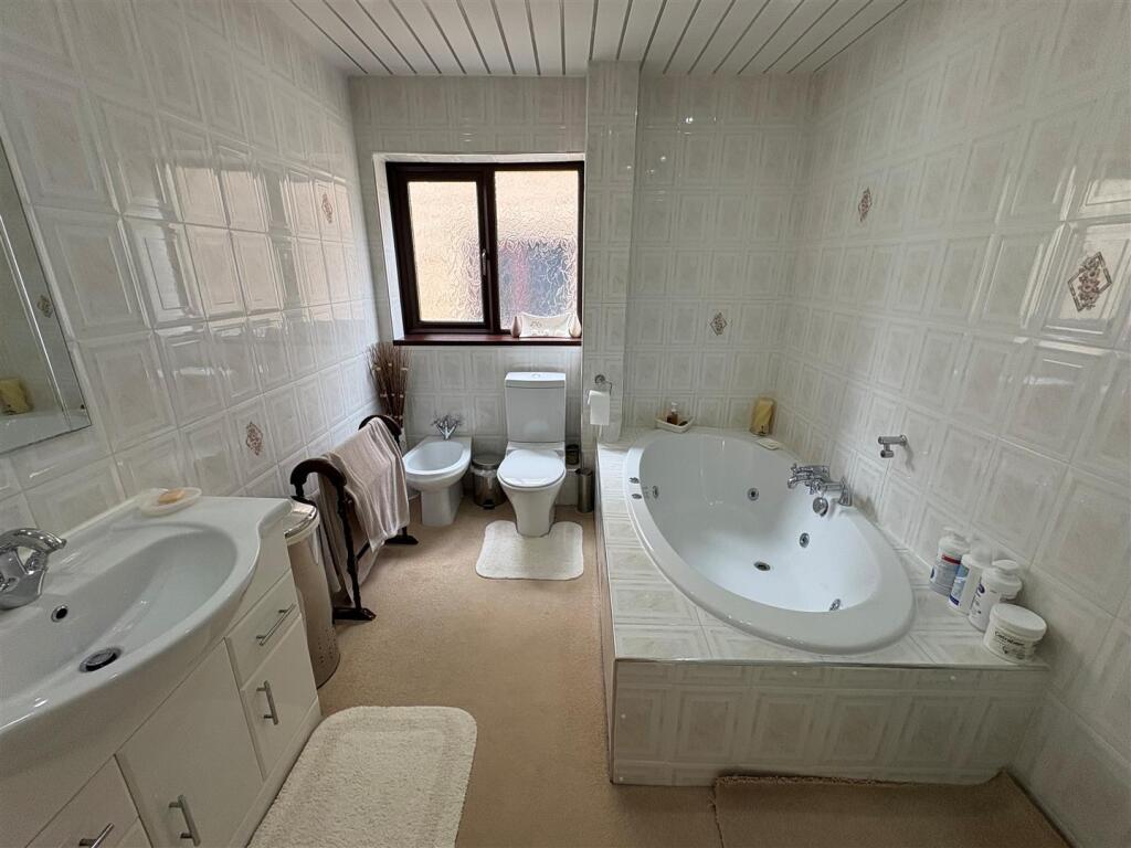 Additional image 19 of The Pickerings, Queensbury, Bradford