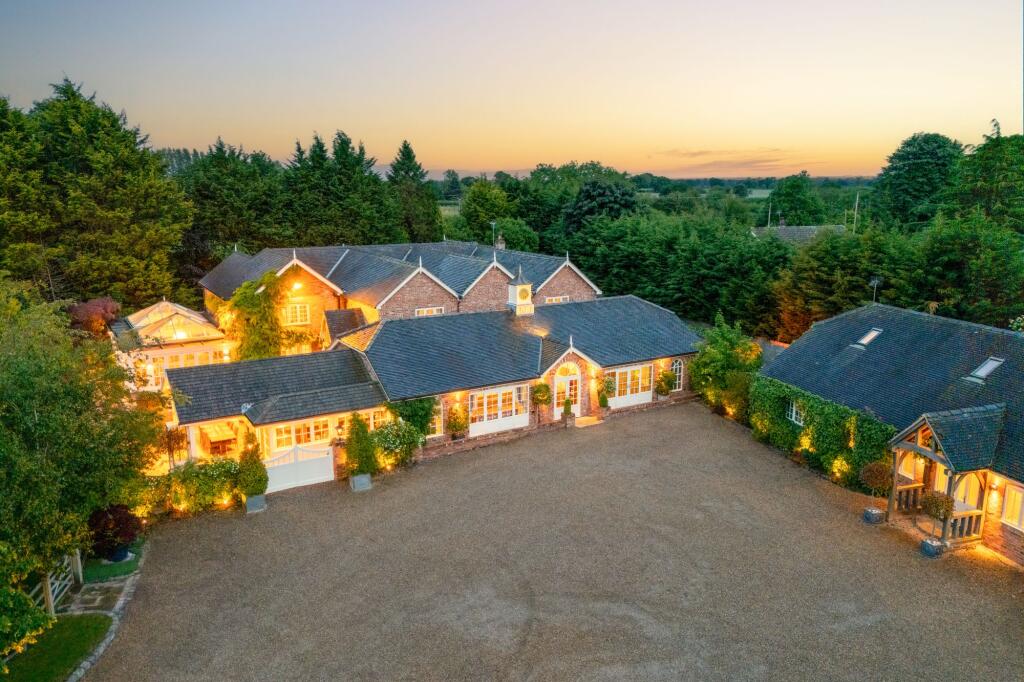 Main image of property: Sevenoakes, Hearns Lane, Faddiley CW5 8JL