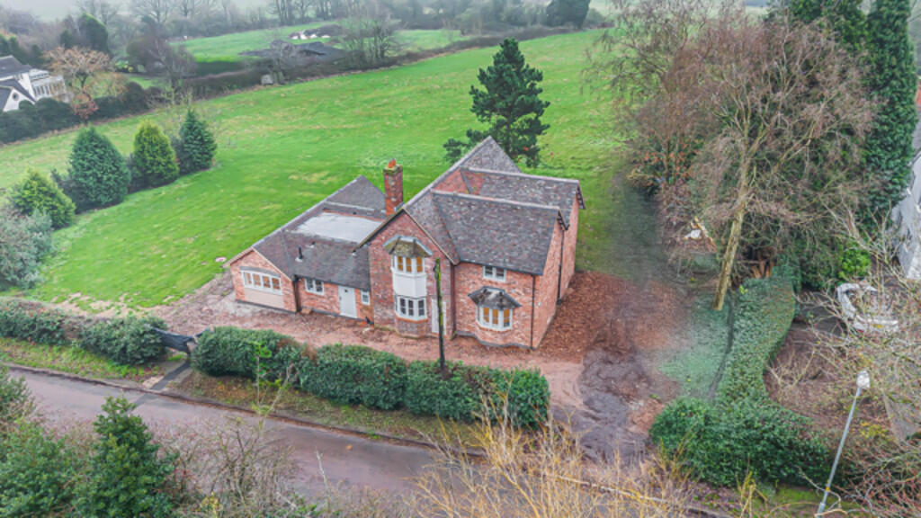 House in Birmingham, Sutton Coldfield - View 3