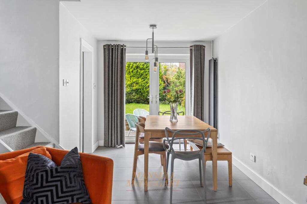 House in Crawley, Worth - More