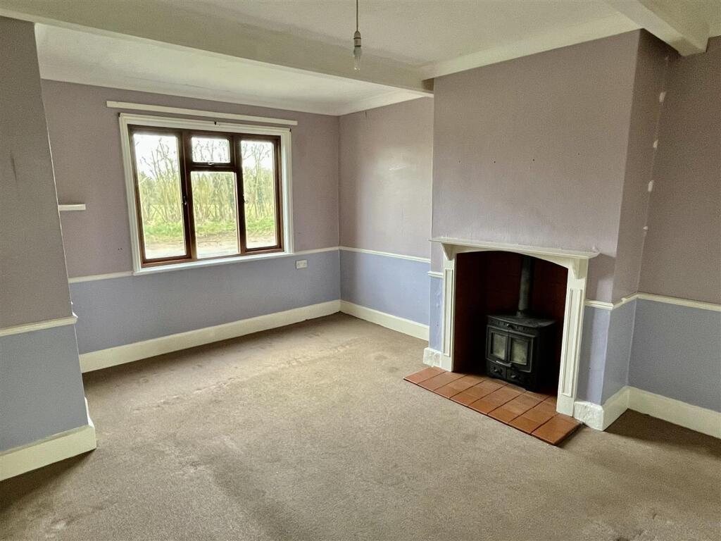 Bath Hills Road, Earsham, Bungay photo 2