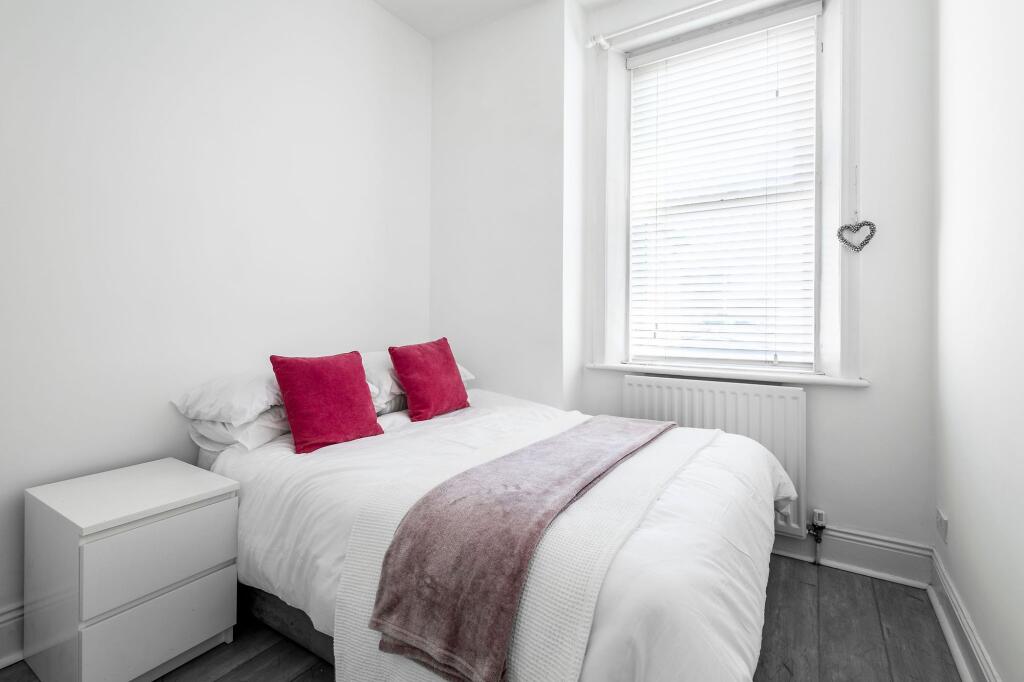 Hyde Terrace, Gosforth, NE3 photo 4