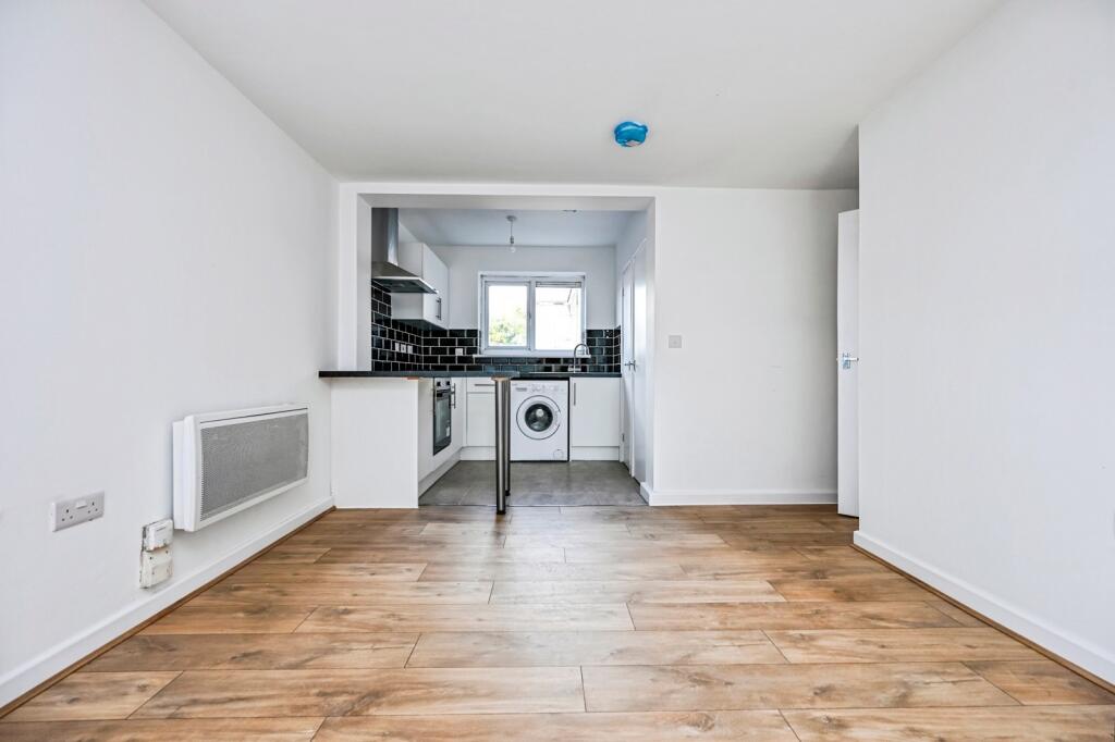 Apartment in Liverpool - View 3
