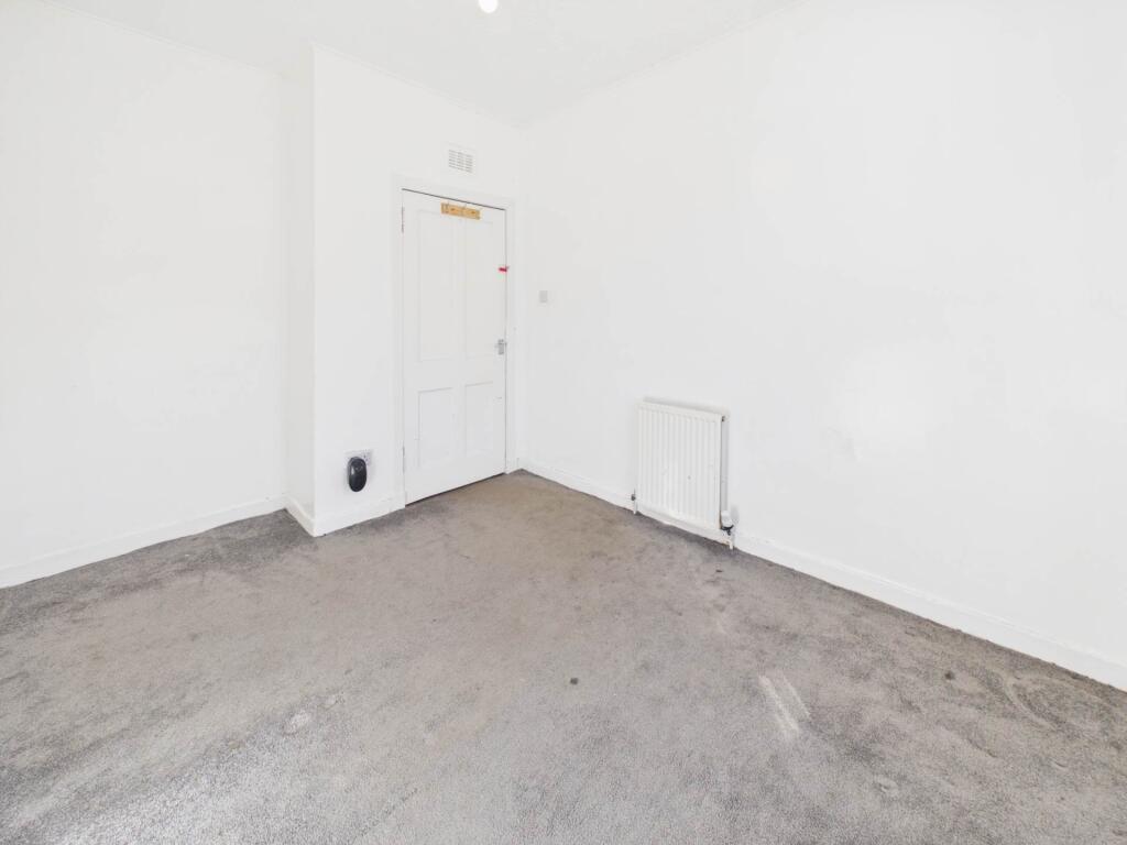 Apartment in Glasgow - View 3