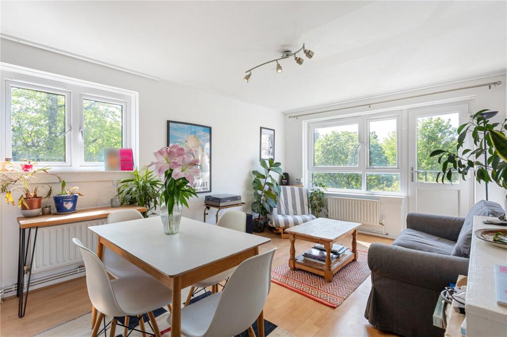 Main image of property: Queens Drive, London, N4
