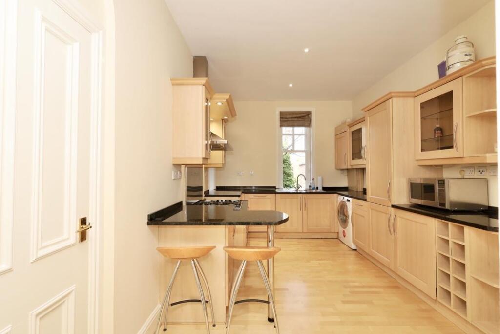 Apartment in Newcastle upon Tyne, High Heaton - View 2
