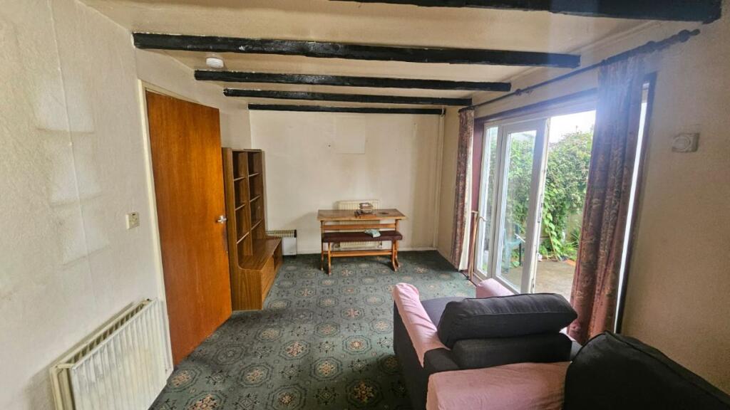 Greenwood Crescent, Warrington photo 4