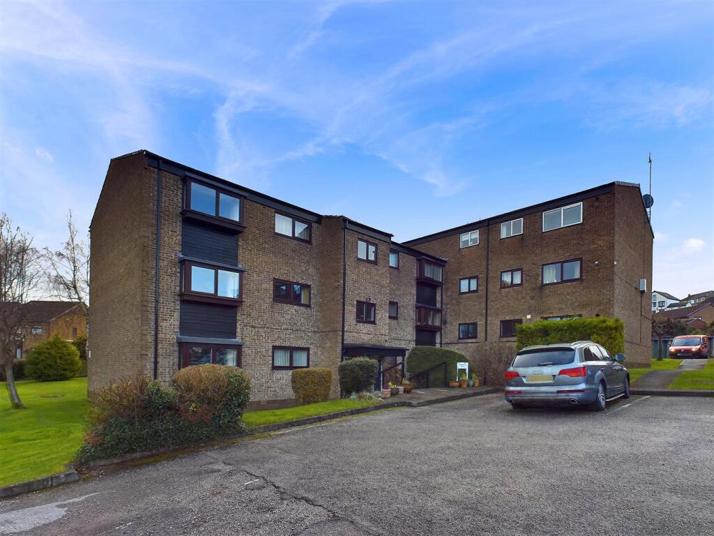 2-bed flat on Everard Avenue, Bradway, Sheffield, £170,000