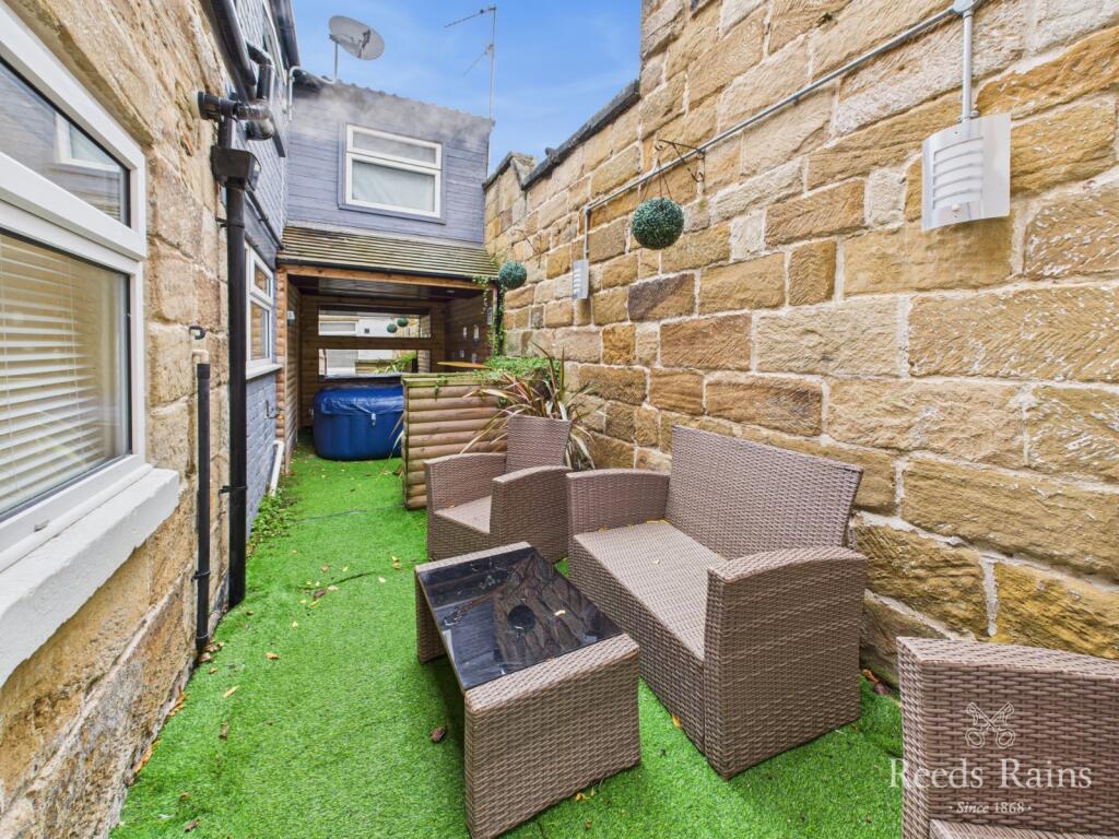 Westgate, Guisborough, North Yorkshire, TS14 photo 2