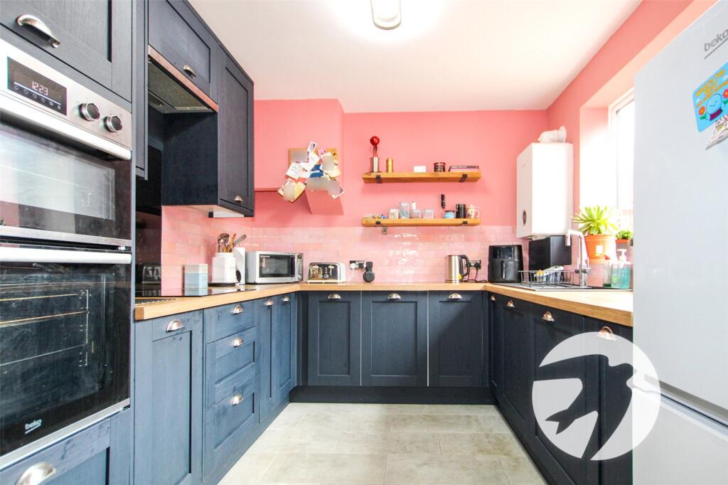 House in London - View 3