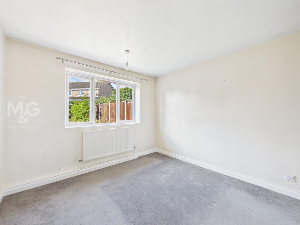 House in West Suffolk, Priors Estate, Bury St Edmunds - More