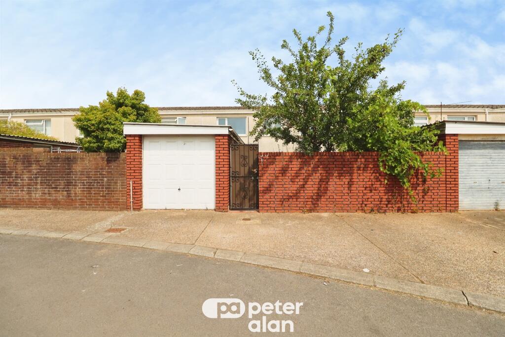Main image of property: Brynfedw, Llanedeyrn, Cardiff