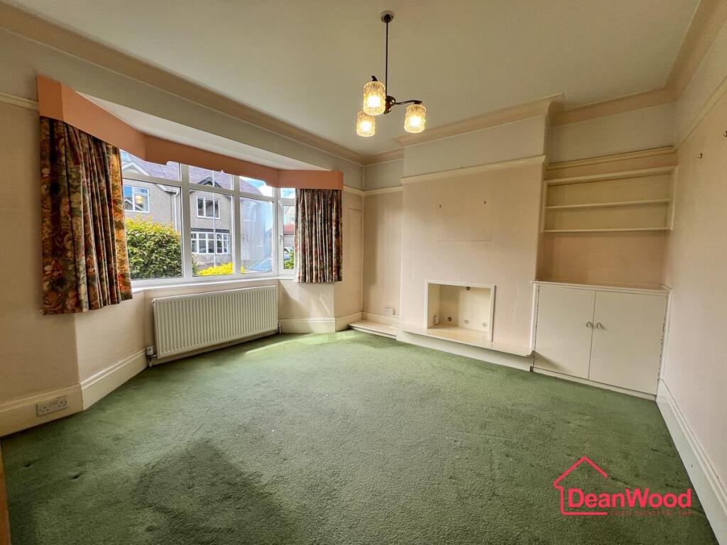 18 Terence Avenue, Douglas, Isle of Man photo 4