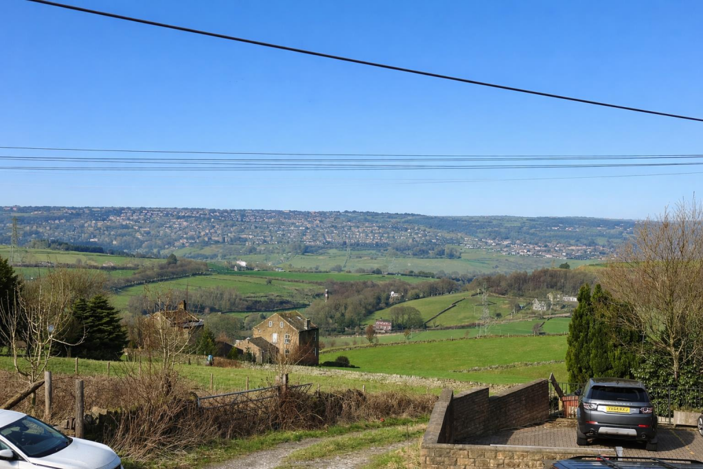 Additional image 3 of Scarlet Heights, Queensbury, Bradford