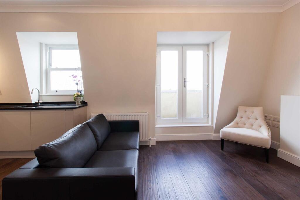 Apartment in London - View 4