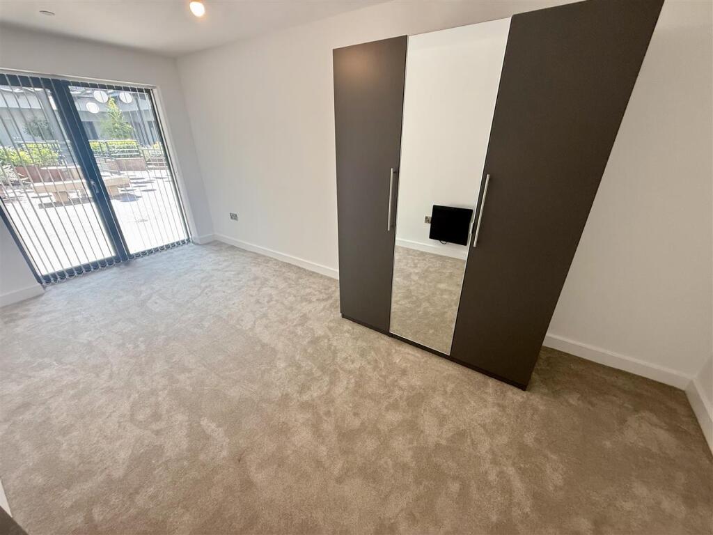 Apartment in Birmingham, Jewellery Quarter - View 4