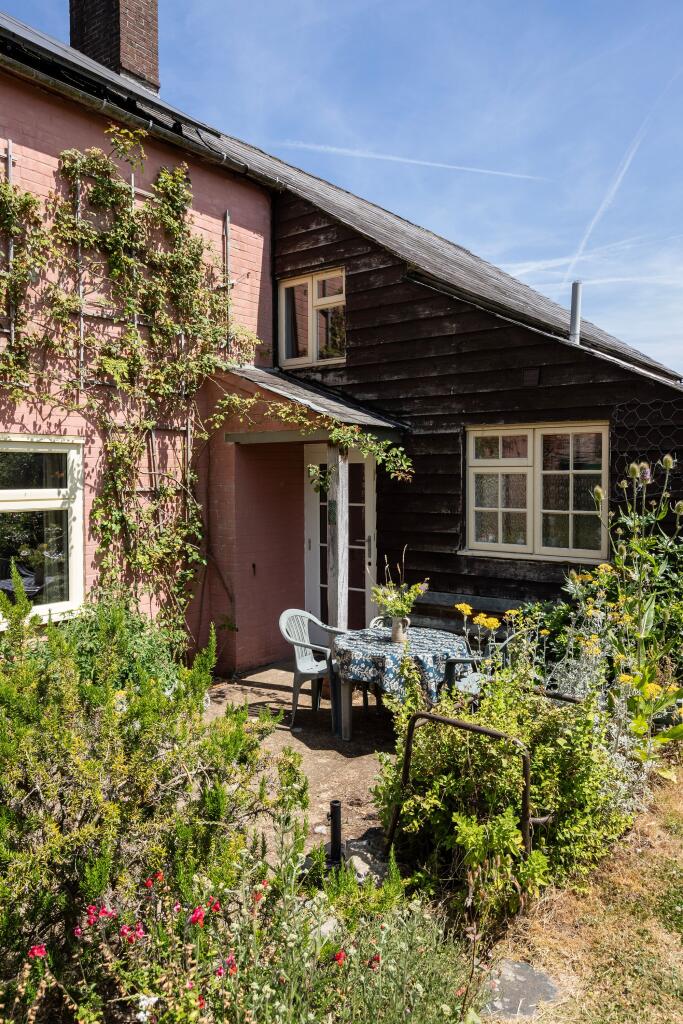 House in Guildford - View 5