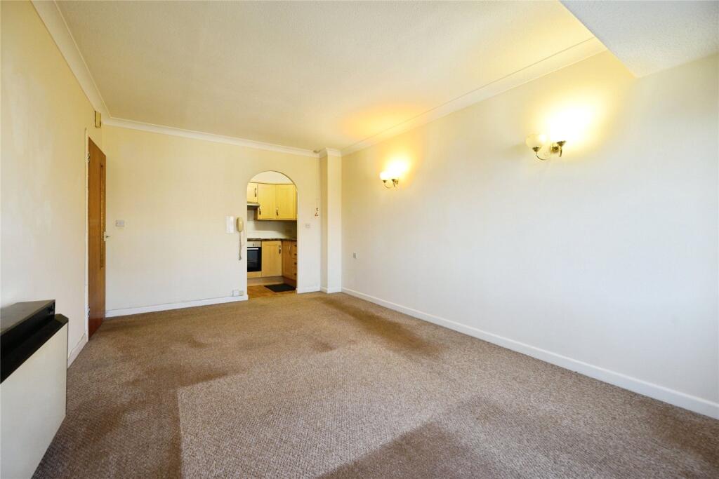 Apartment in Portsmouth - More
