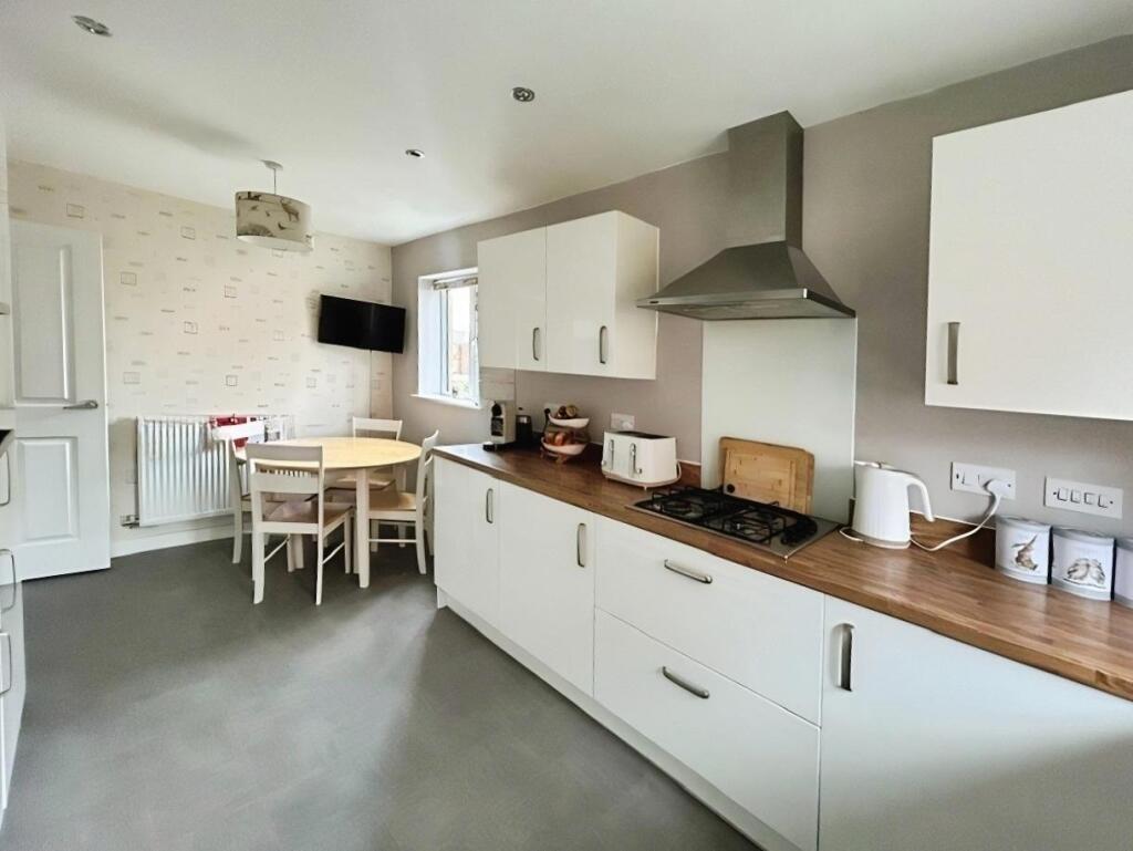 Main image of property: Lingfield Park, Bourne PE10