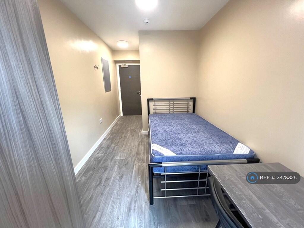 1 bedroom flat share for rent