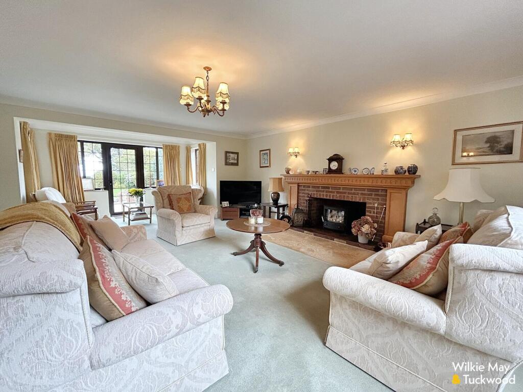 Substantial Home In Very Popular Location - Tower Hill, Williton photo 4