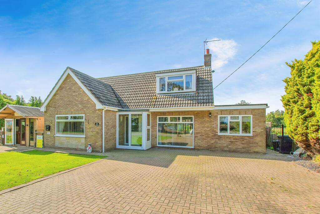 3-bed other on Hospital Drove, Long Sutton, Spalding, £400,000