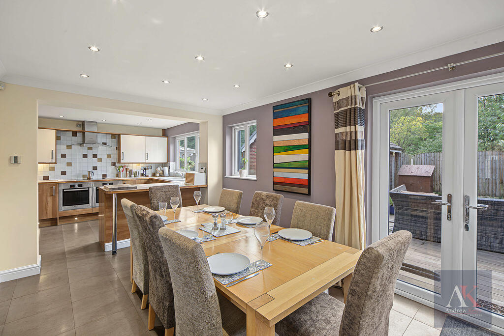 Slaidburn Close, Milnrow, OL16 4YE  photo 3