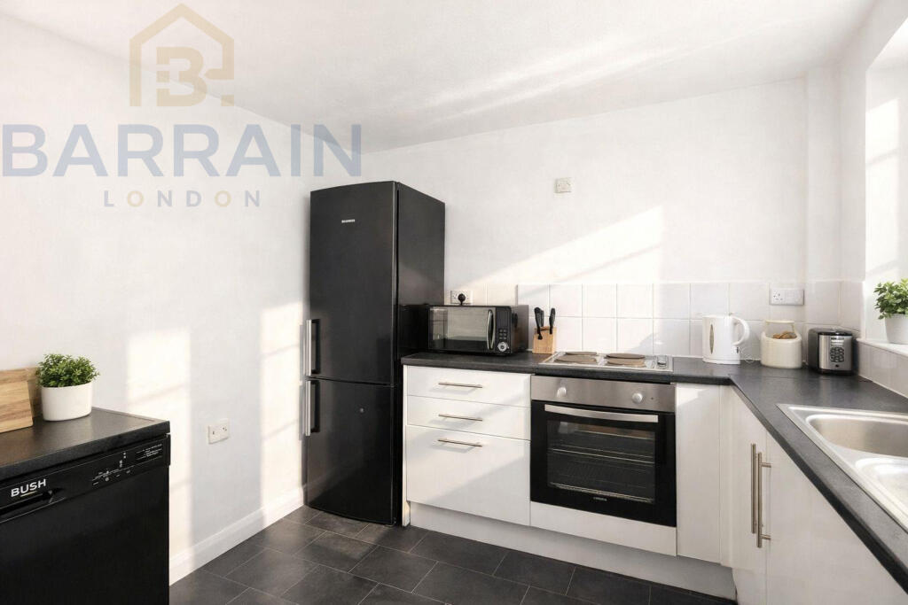Beckton, London E6 photo 3