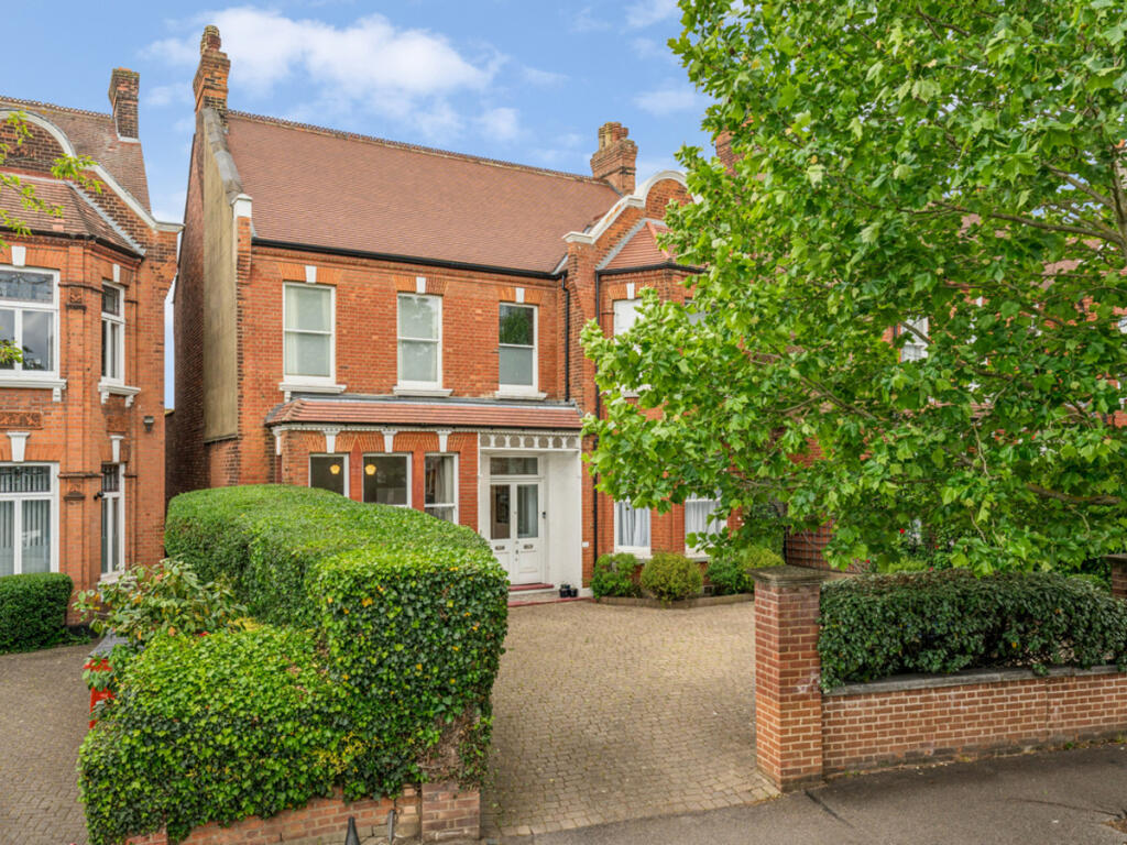 Apartment in London - View 2