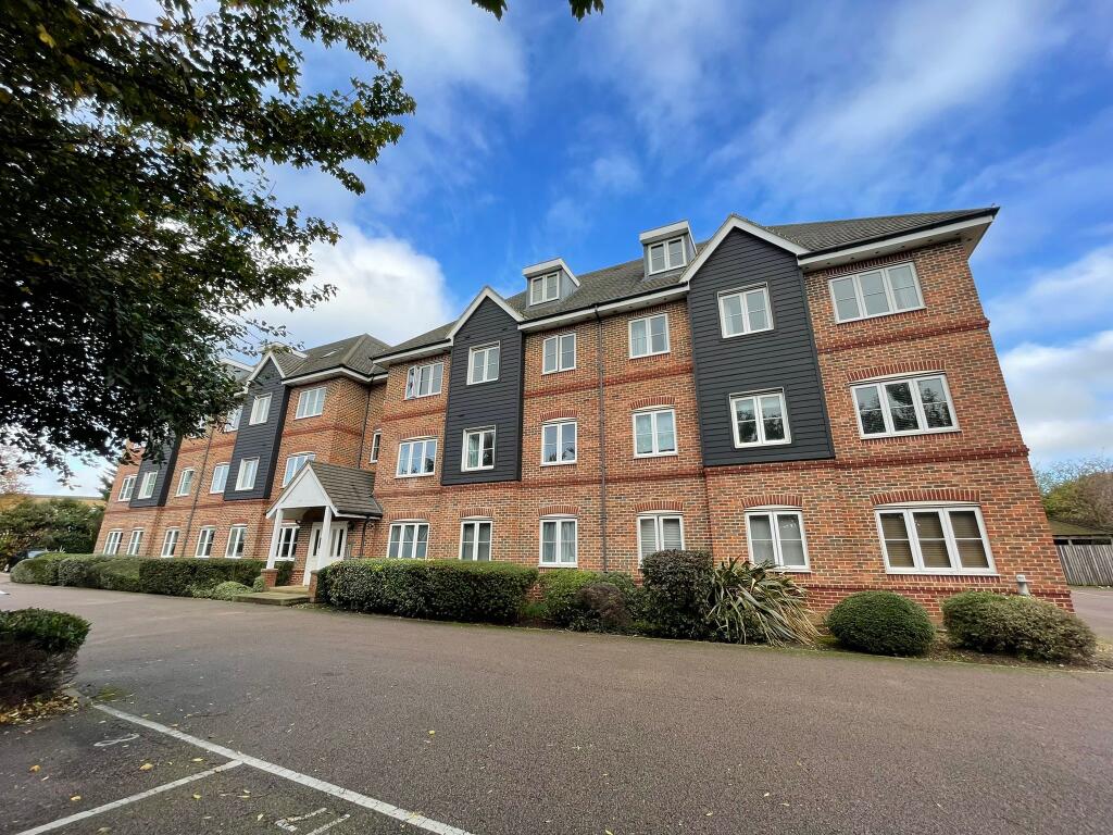 Main image of property: Cadwell Lane, Hitchin, SG4