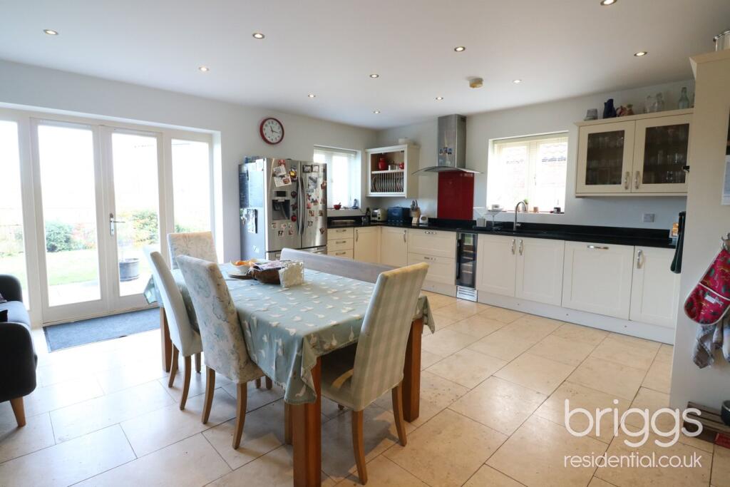 Eastgate, Deeping St James, Market Deeping, PE6 photo 3