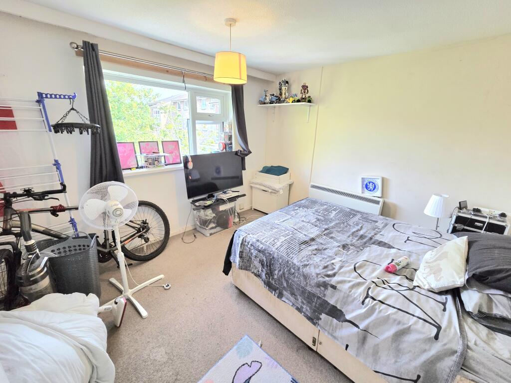 Chidham Close, Havant - View 2